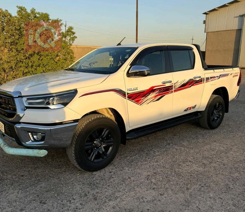 تويوتا هايلوكس